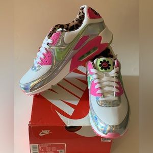 SUPER FUN NIKE AIR MAX 90 LX SNEAKERS!!! WOO HOO